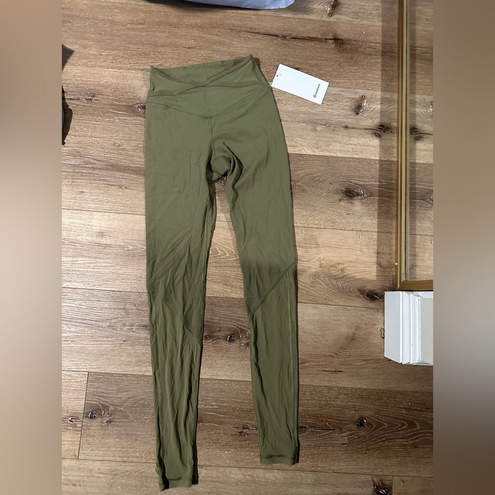 BRAND NEW Lululemon Leggings